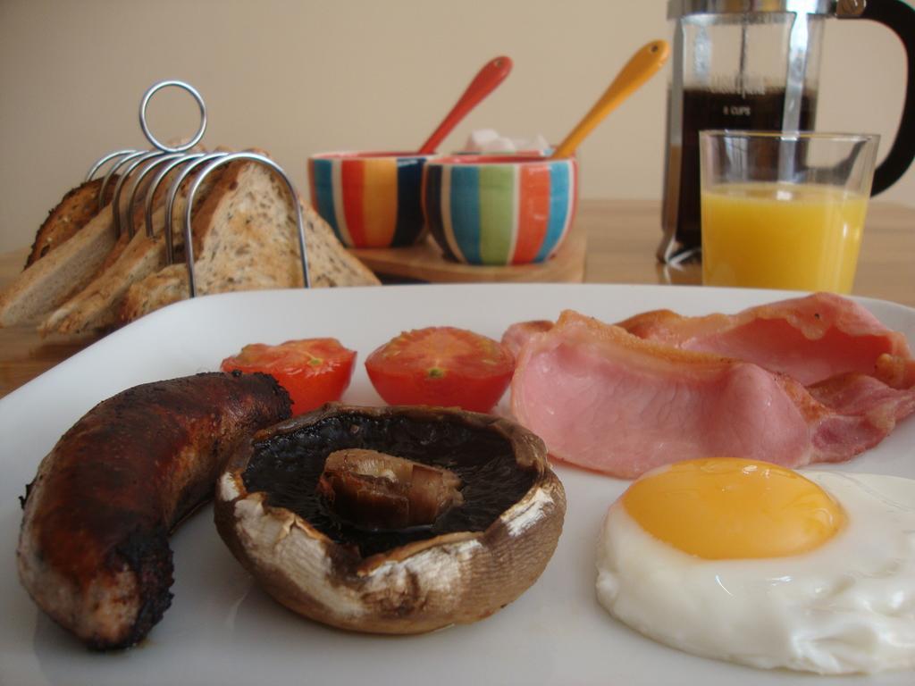 Canal View Bed And Breakfast Saxilby Rum bild
